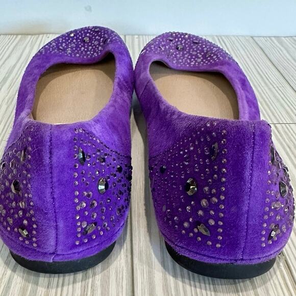 Vince Camuto Ervion Purple Suede  Leather Uppers Size 8 - Picture 3 of 9